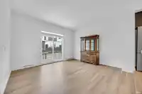 23 8130 136A STREET - thumbnail 8