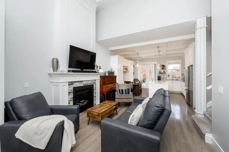 9 4750 228 STREET - photo 4 of 25