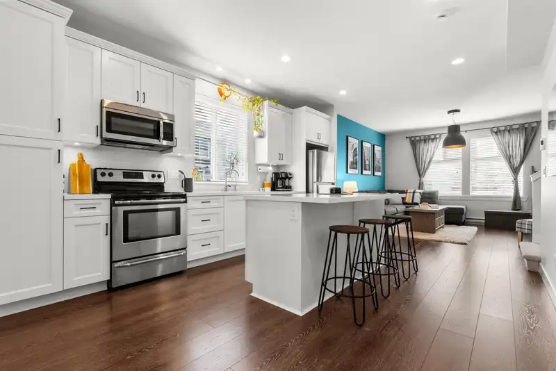 23 14271 60 AVENUE - photo 3 of 36