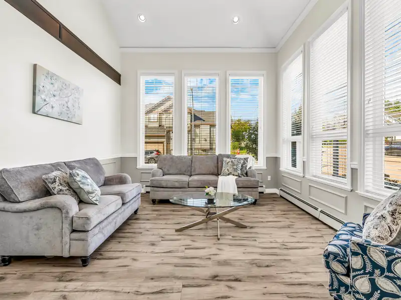 6763 148 STREET - photo 2 of 40