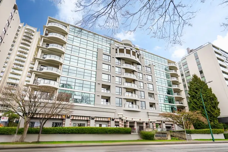 304 1233 BEACH AVENUE - photo 1 of 25