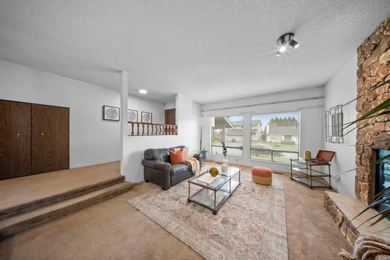 1940 LEACOCK STREET - photo 1 of 25