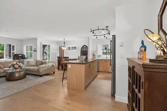 209 8717 160 STREET