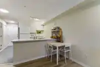 107 14877 100 AVENUE - thumbnail 4