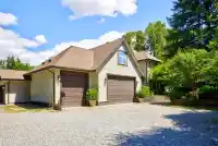 19185 90 AVENUE - thumbnail 3