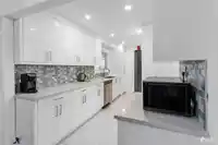 9870 124 STREET - thumbnail 5