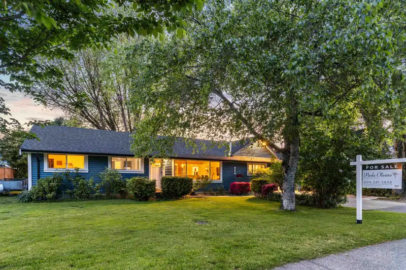 9671 153A STREET - photo 2 of 40