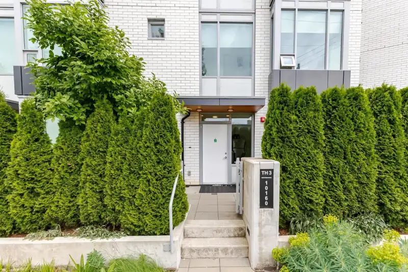 3 10160 133 STREET - photo 1 of 27