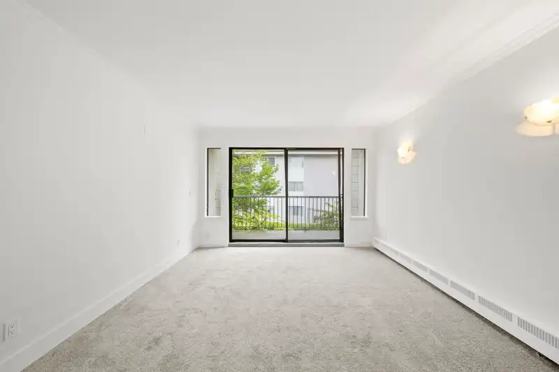 9 7011 134 STREET - photo 4 of 30