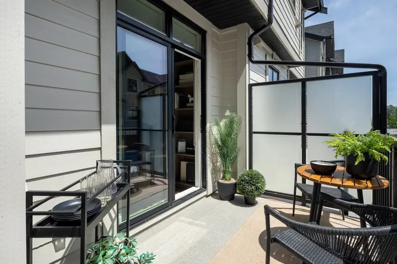 25 2150 RINDALL AVENUE - photo 4 of 25