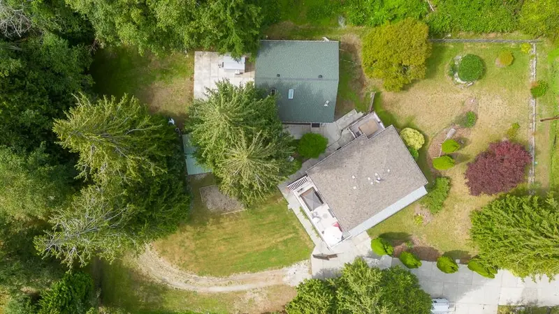 7781 HART ROAD - photo 2 of 25