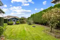 16349 86B AVENUE - thumbnail 34
