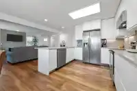 201 8972 FLEETWOOD WAY - thumbnail 3