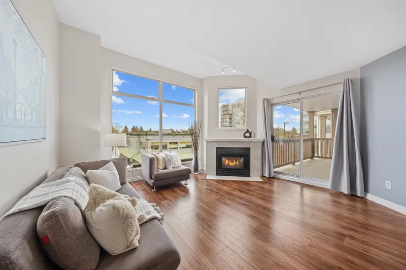 307 19131 FORD ROAD - photo 4 of 25