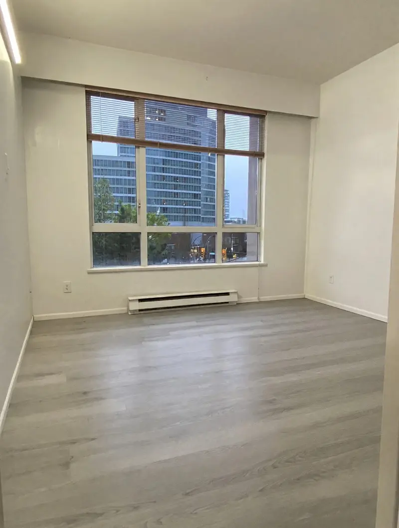 203 6220 MCKAY AVENUE - photo 2 of 10