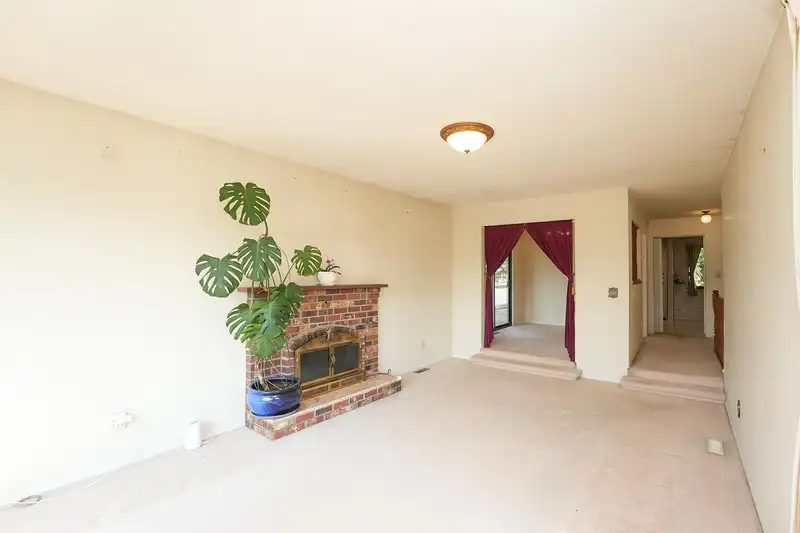 15309 95A AVENUE - photo 4 of 23