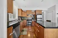 6517 193A STREET - thumbnail 9
