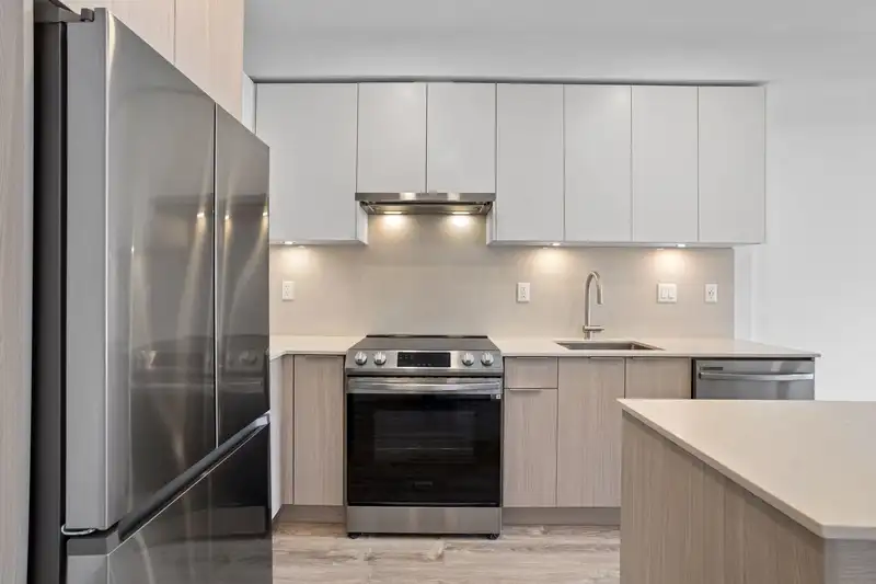 434 13968 LAUREL DRIVE - photo 2 of 17
