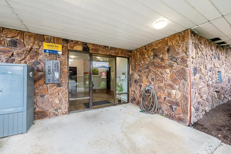 304 46374 MARGARET AVENUE - photo 4 of 25