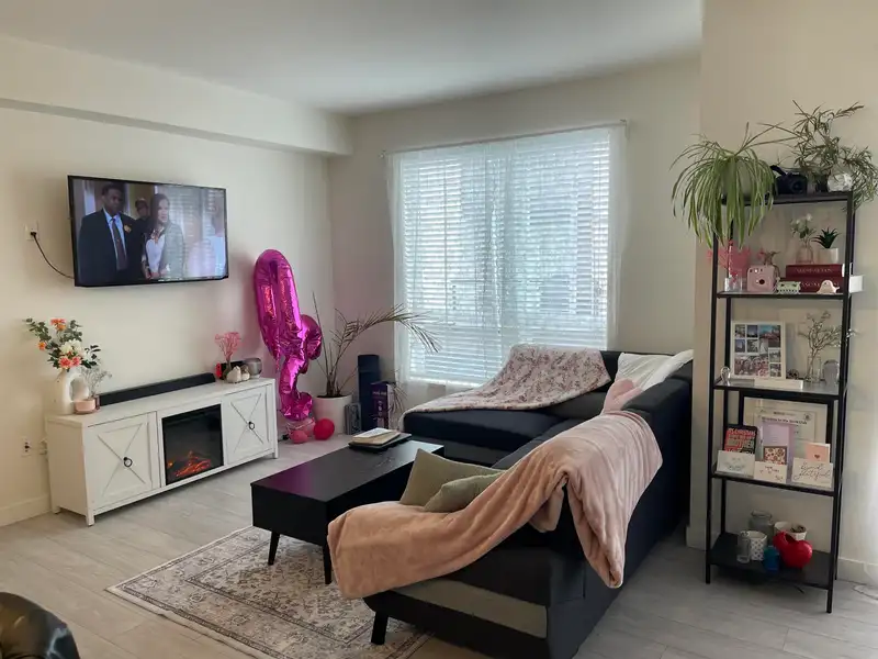19 7288 188 STREET - photo 2 of 11