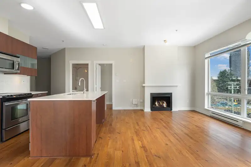 404 13339 102A AVENUE - photo 4 of 14