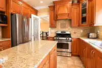 14926 102A AVENUE - thumbnail 10