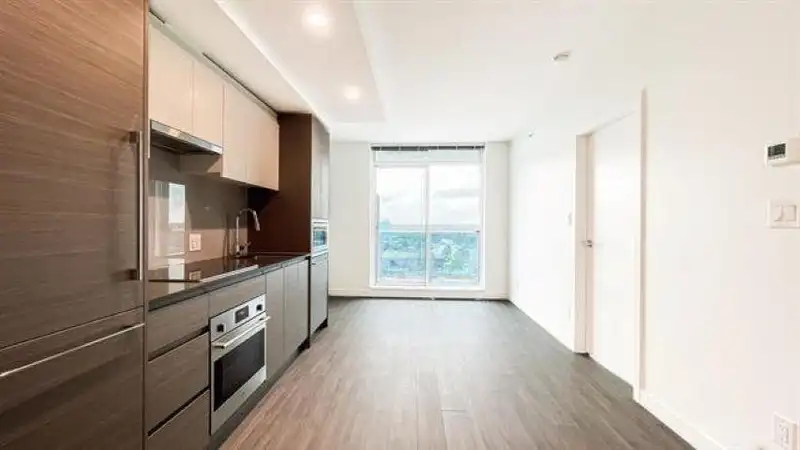 812 13615 FRASER HIGHWAY - photo 4 of 18