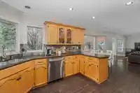 18896 58 AVENUE - thumbnail 9