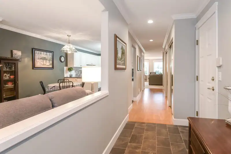 186 13888 70 AVENUE - photo 3 of 36