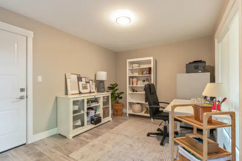 208 16488 64 AVENUE - photo 3 of 25