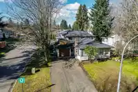 7351 141A STREET - thumbnail 37