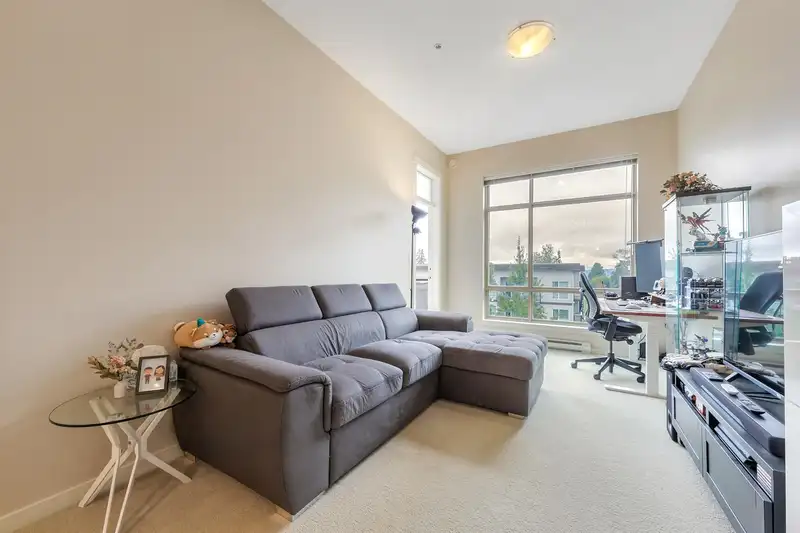 513 13789 107A AVENUE - photo 2 of 24