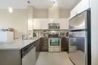 513 13789 107A AVENUE - thumbnail 4