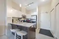 513 13789 107A AVENUE - thumbnail 6