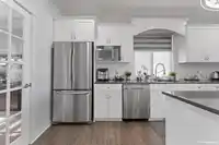 5662 148 STREET - thumbnail 15