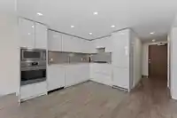 505 10428 WHALLEY BOULEVARD - thumbnail 11