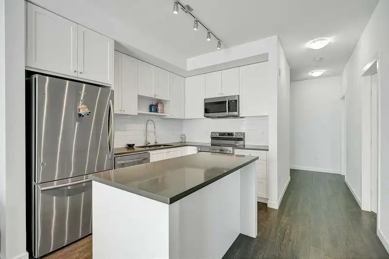419 13623 81A AVENUE - photo 1 of 24