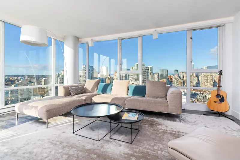 3307 1033 MARINASIDE CRESCENT - photo 3 of 25