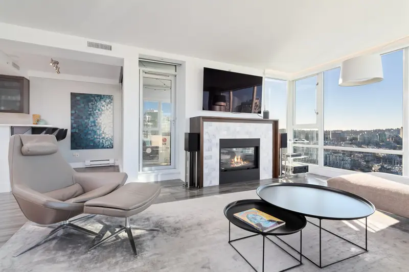 3307 1033 MARINASIDE CRESCENT - photo 4 of 25