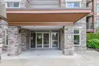404 10237 133 STREET - thumbnail 3