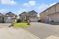 16488 104A AVENUE - thumbnail 2