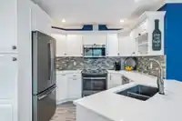 280 13888 70 AVENUE - thumbnail 8