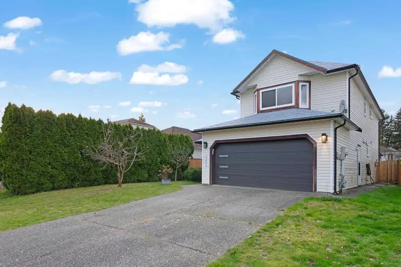 9673 151B STREET - photo 4 of 29
