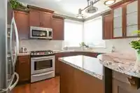 5879 165 STREET - thumbnail 3