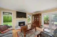7402 149A STREET - thumbnail 12