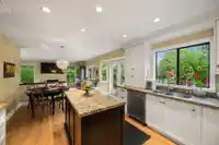 7402 149A STREET - thumbnail 18