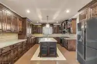 6968 151A STREET - thumbnail 12