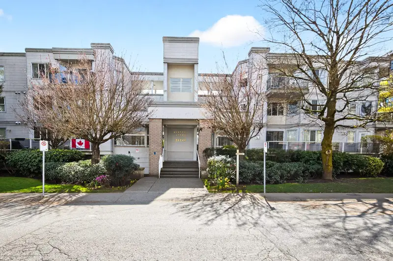 303 20240 54A AVENUE - photo 1 of 25