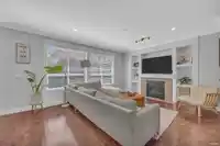 18278 67A AVENUE - thumbnail 4