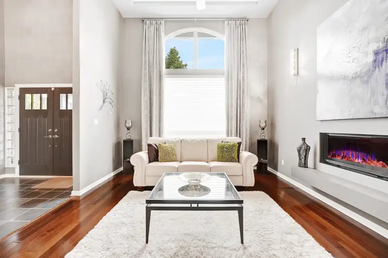 13726 58A AVENUE - photo 3 of 40